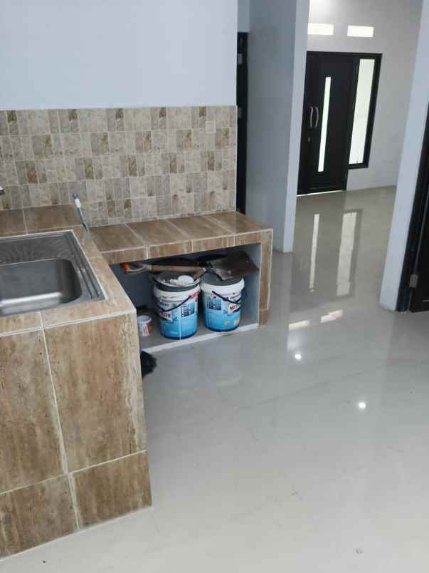 dijual rumah kota harapan indah bekasi