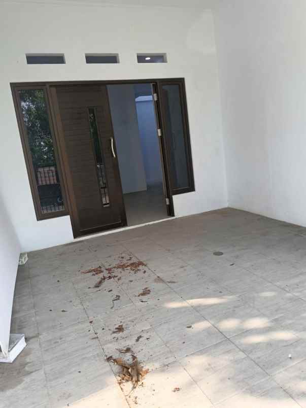 dijual rumah kota harapan indah bekasi