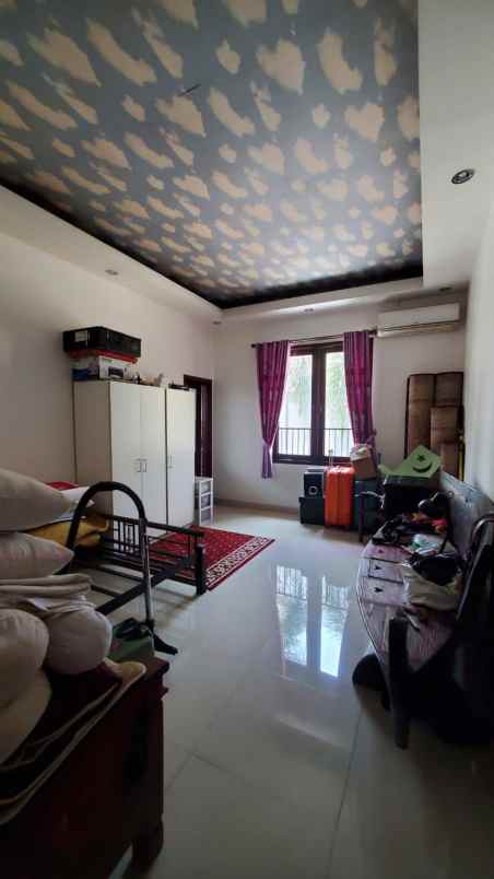 dijual rumah kota wisata cibubur