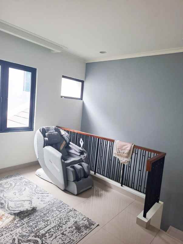dijual rumah kota wisata cibubur
