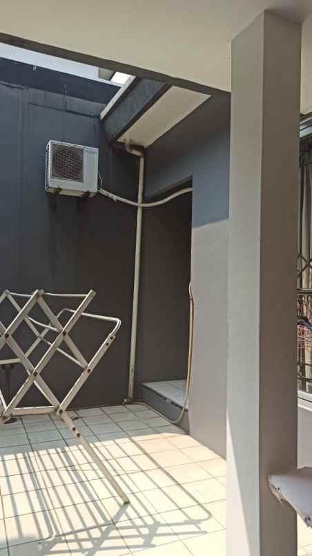 dijual rumah kota wisata pesona