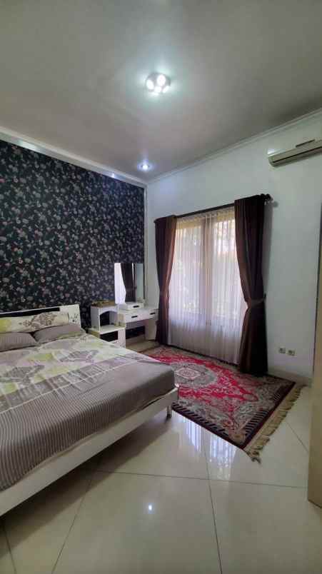 dijual rumah kotawisata gunun putri