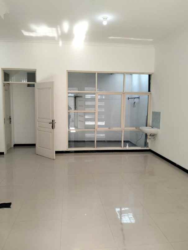 dijual rumah lebak indah kec gading