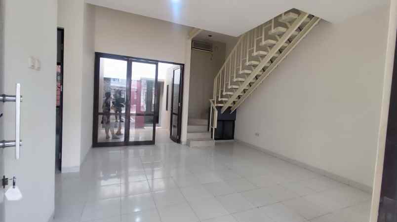dijual rumah legenda wisata cibubur
