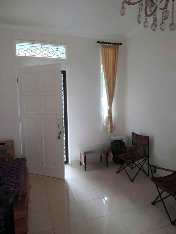 dijual rumah legoso pisangan ciputat