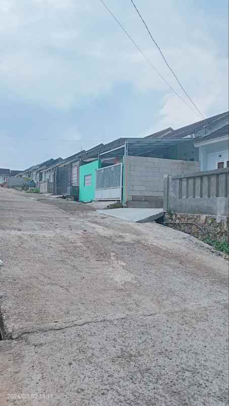 dijual rumah lembur tauhid madani