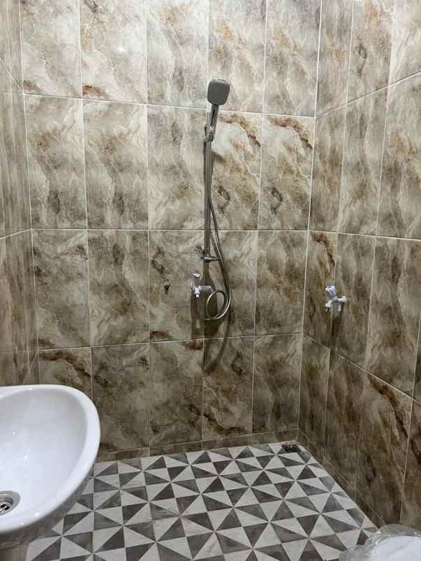 dijual rumah lenteng agung