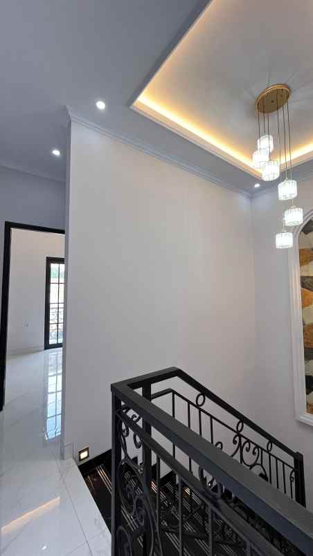 dijual rumah lenteng agung jakarta selatan