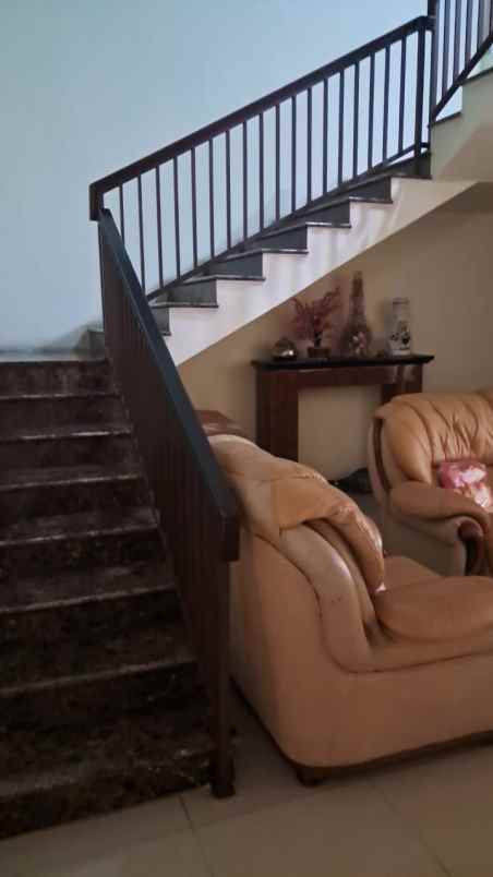 dijual rumah lippo karawaci