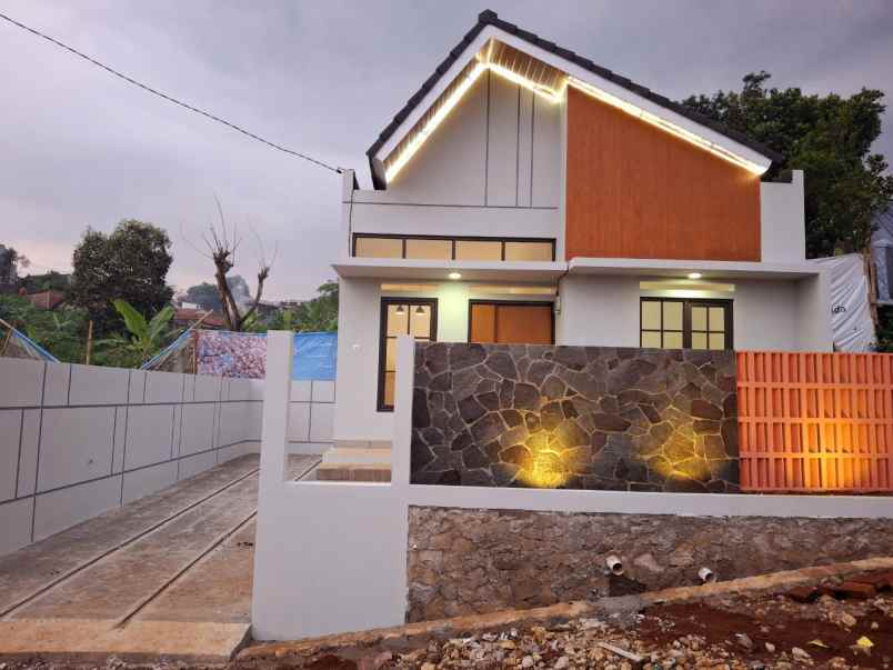 dijual rumah mandalajati