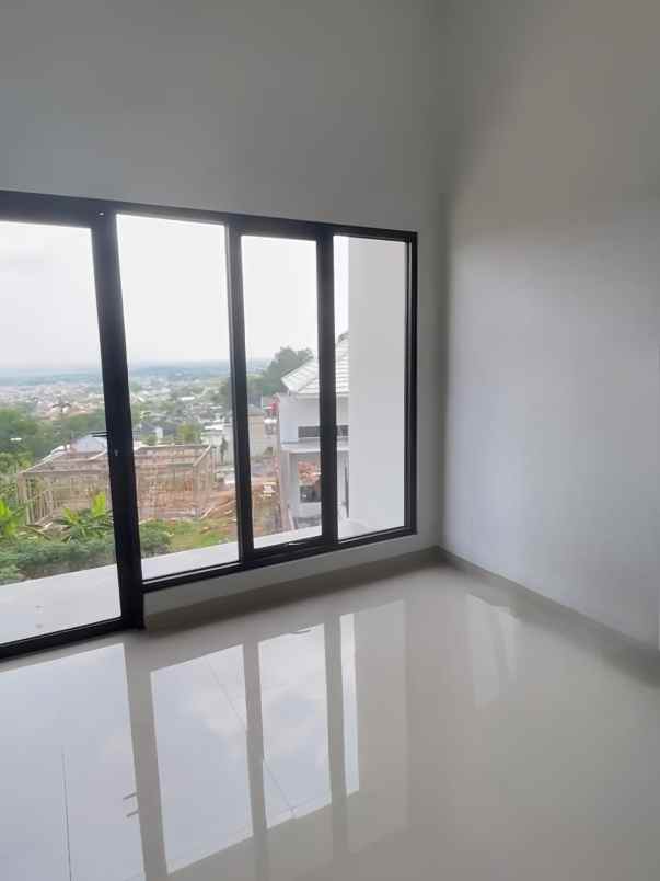 dijual rumah mangunharjo