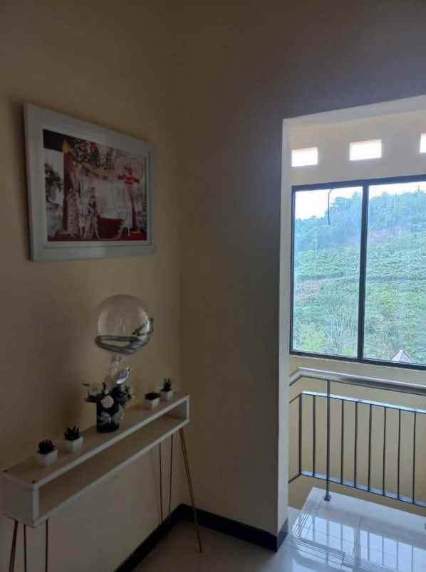 dijual rumah mangunharjo