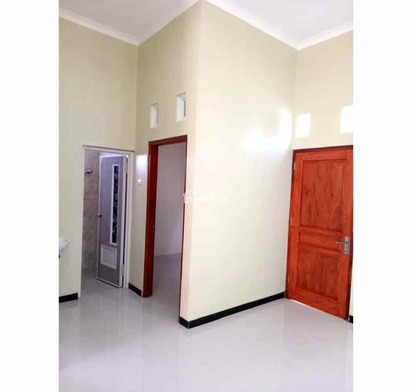 dijual rumah mangunsari