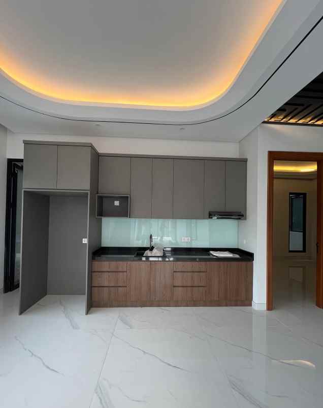 dijual rumah manyar kertoadi