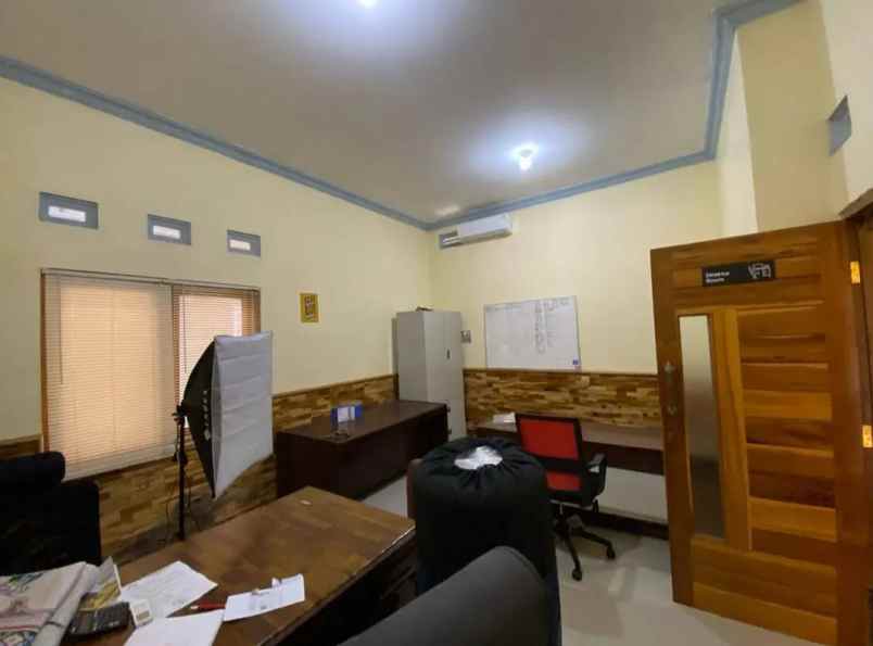 dijual rumah manyaran