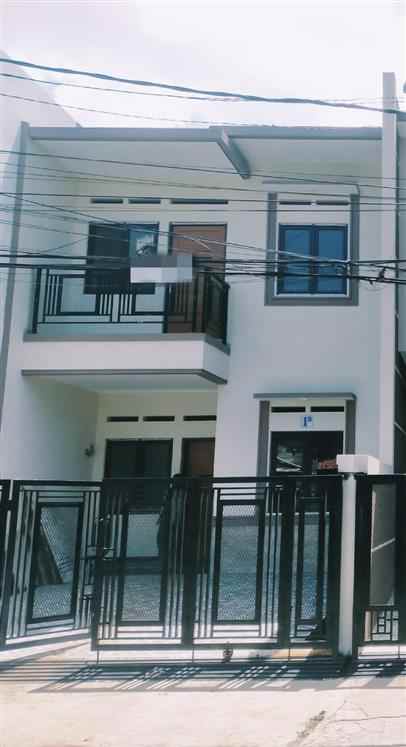 dijual rumah martanegara buah batu