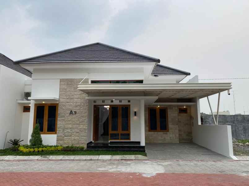 dijual rumah merbung klaten selatan
