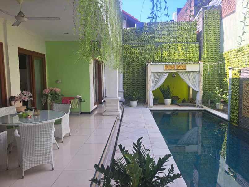 dijual rumah mewah 2lt puputan renon denpasar