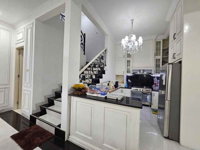 dijual rumah mewah di citra grand cibubur