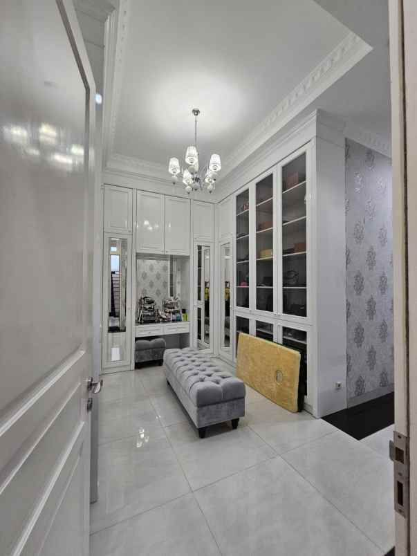 dijual rumah mewah di citra grand cibubur
