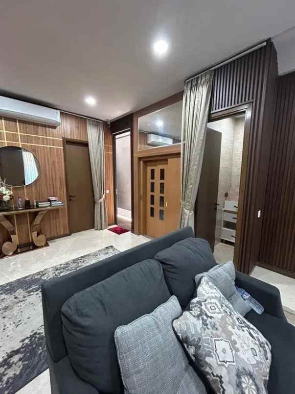 dijual rumah mewah siap huni di bsd city