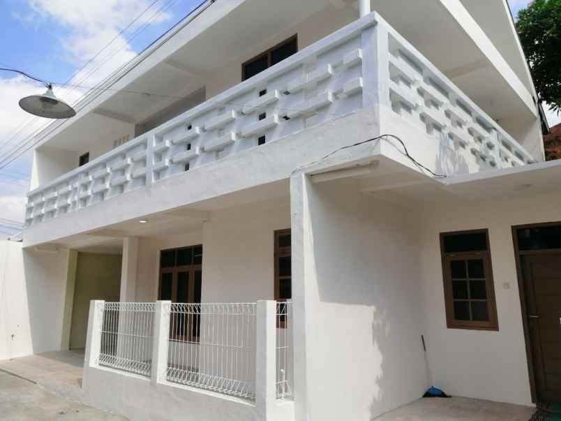 dijual rumah minomartani