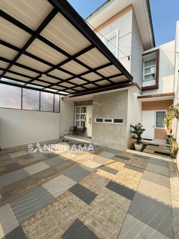 dijual rumah nempel tol limo di graha cinere depok