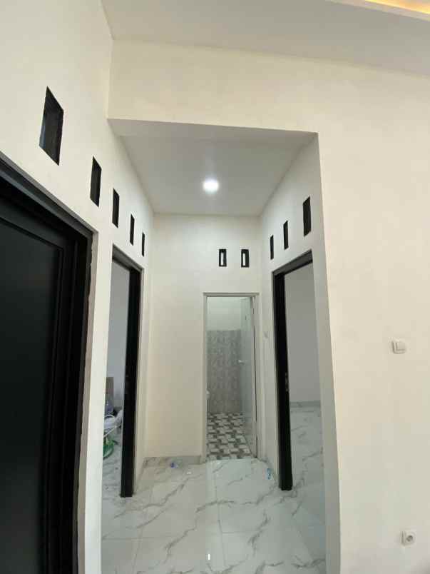 dijual rumah ngentak