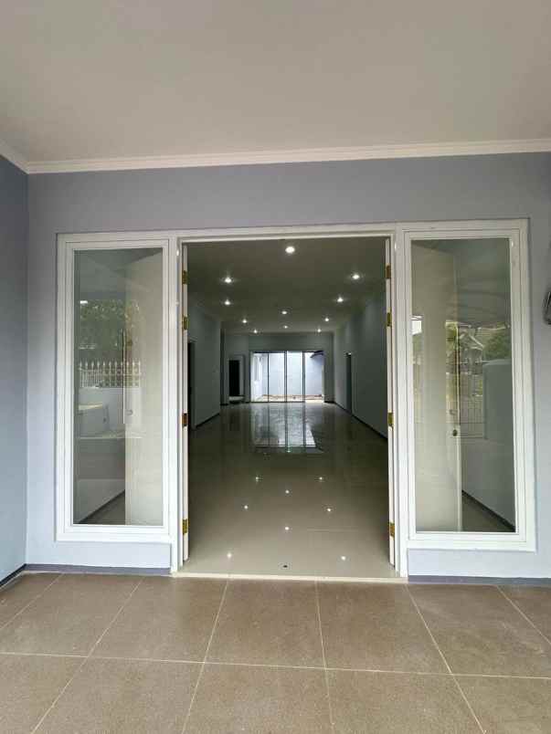 dijual rumah nirwana eksekutif