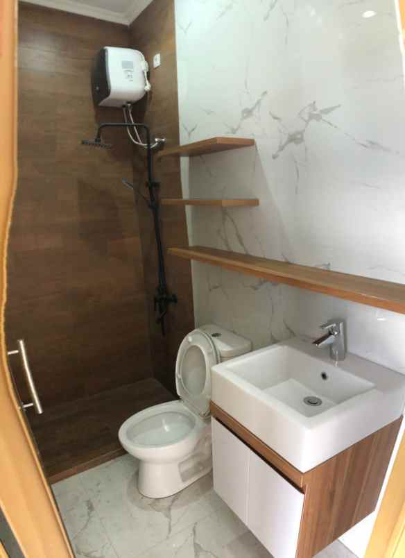 dijual rumah nyaman keren di bandung