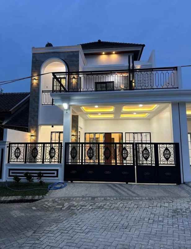 dijual rumah oma campus dau malang