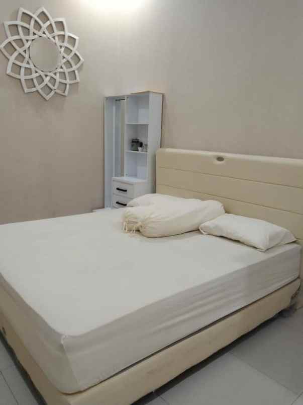 dijual rumah pakuwon city