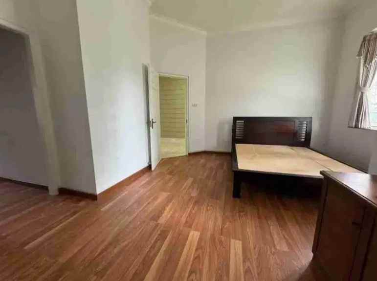 dijual rumah pakuwon city san diego