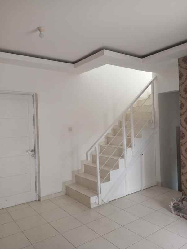 dijual rumah paradise serpong city