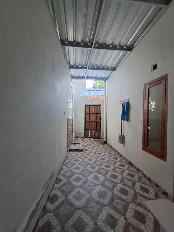dijual rumah pasar jangkang