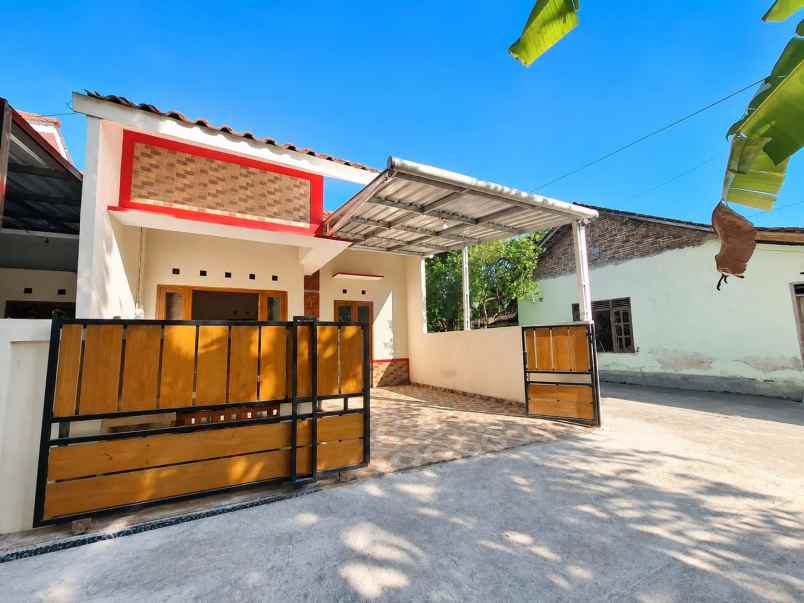 dijual rumah pasar jangkang