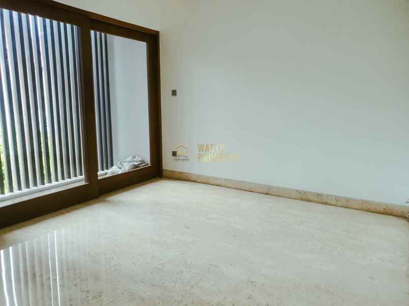 dijual rumah pd pinang kebayoran lama