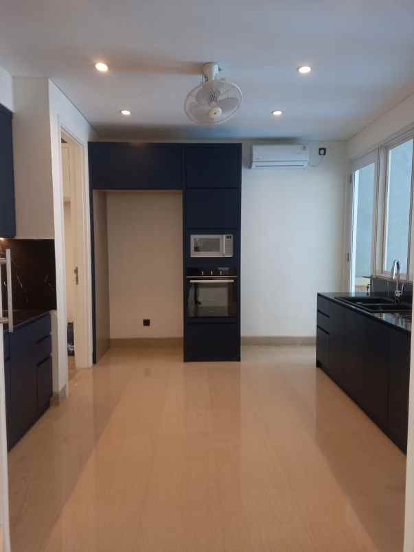 dijual rumah pejaten barat