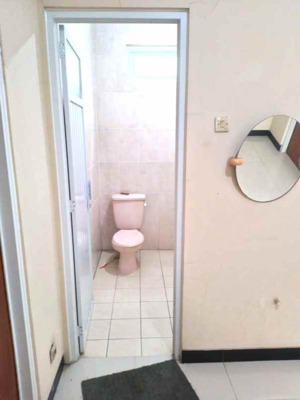 dijual rumah perum graha mutiara