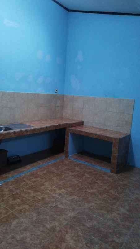 dijual rumah perum griya asri