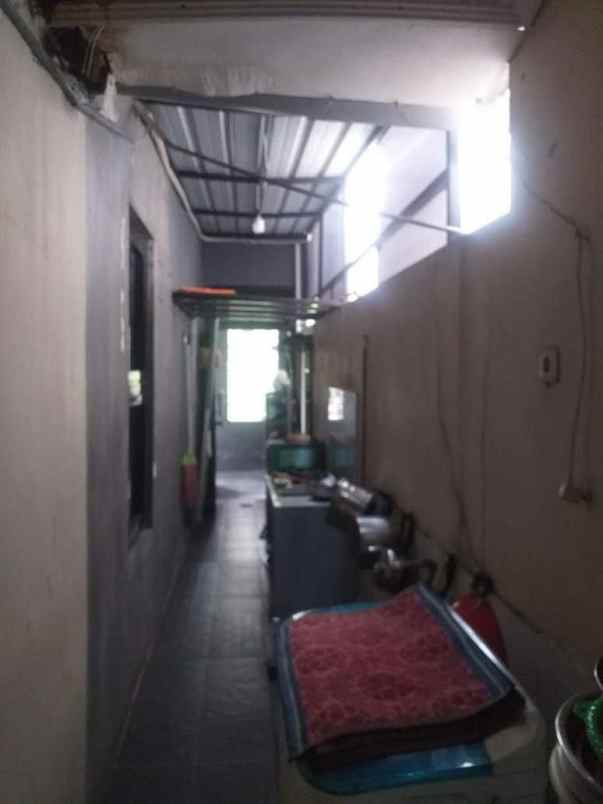 dijual rumah perumahan babatan wiyung