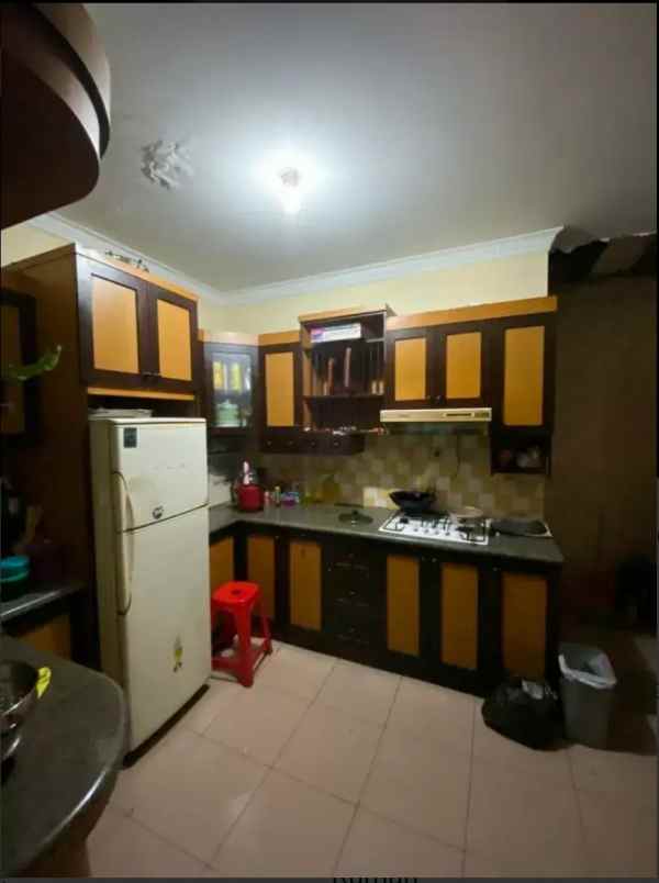 dijual rumah perumahan jatinegara baru