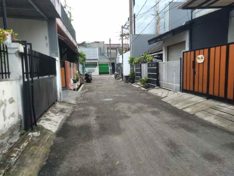 dijual rumah perumahan kembang larangan