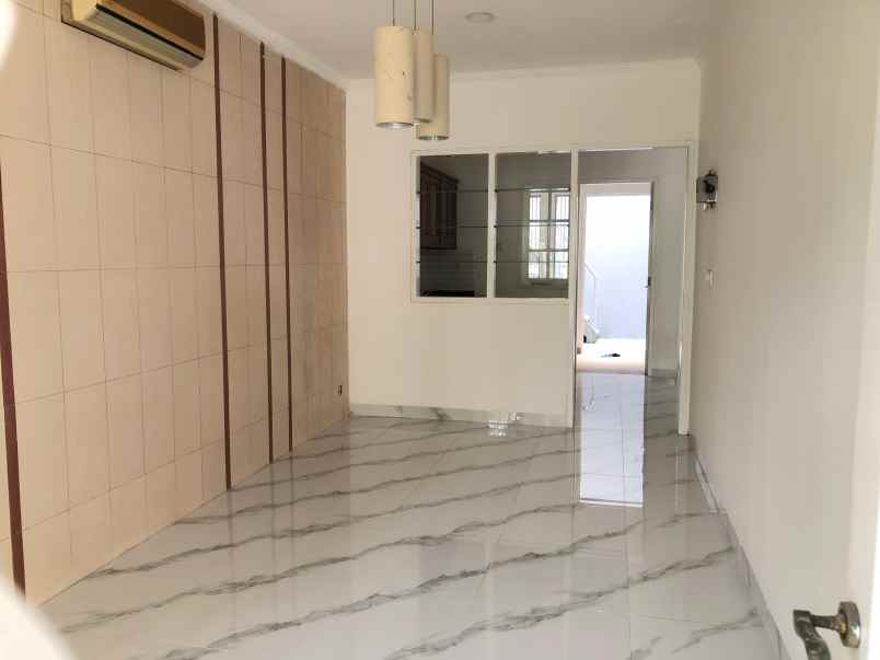 dijual rumah perumahan kota wisata cibubur