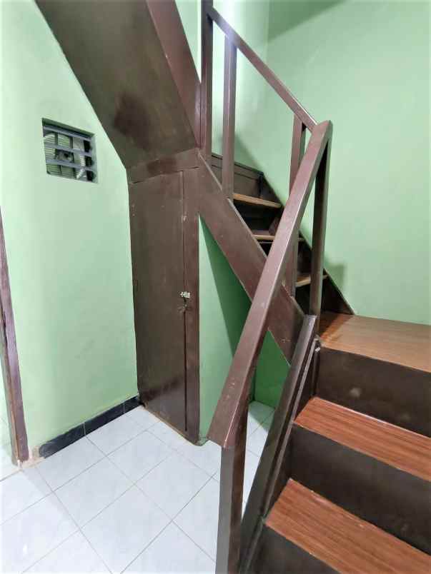 dijual rumah perumahan permata hijau