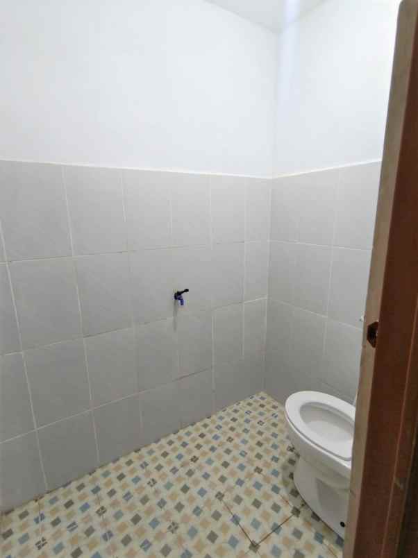 dijual rumah perumahan permata hijau