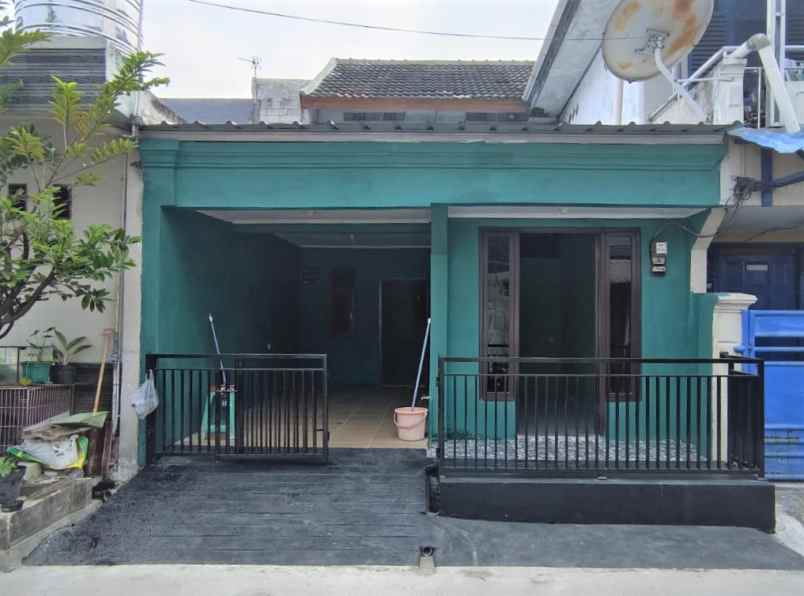 dijual rumah perumahan permata hijau