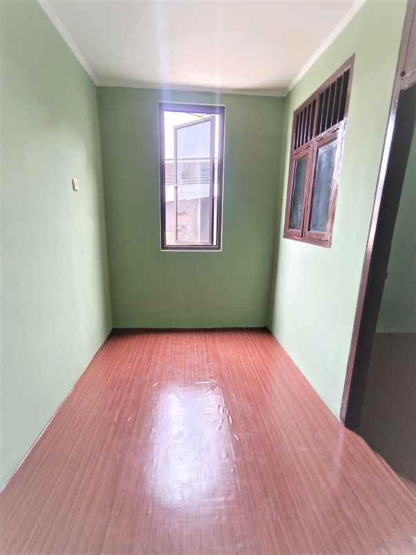 dijual rumah perumahan permata hijau