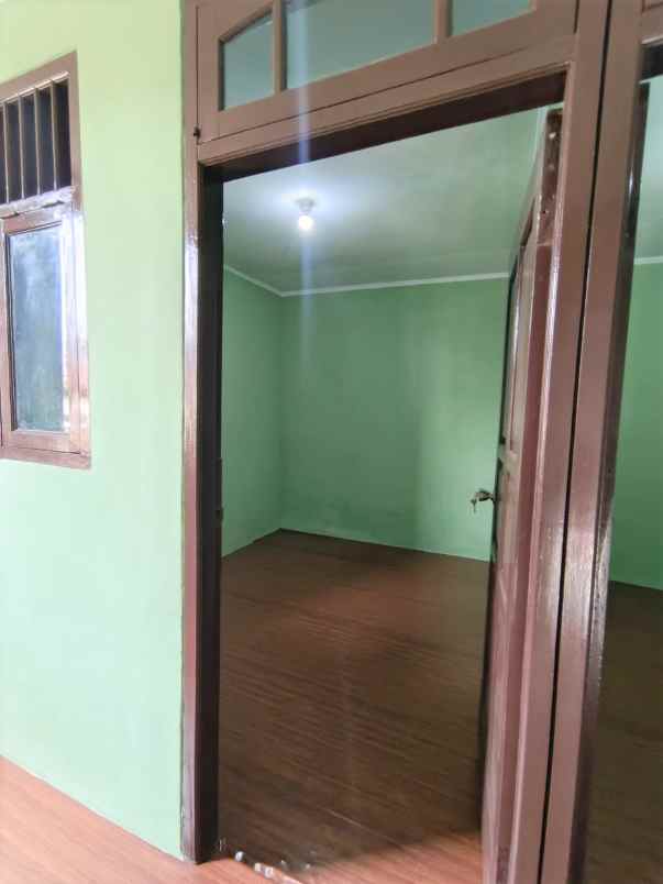 dijual rumah perumahan permata hijau