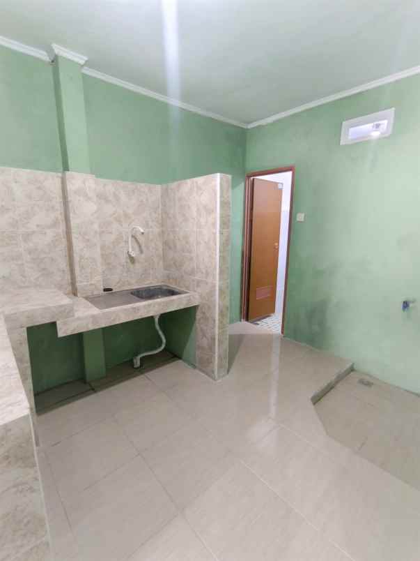 dijual rumah perumahan permata hijau